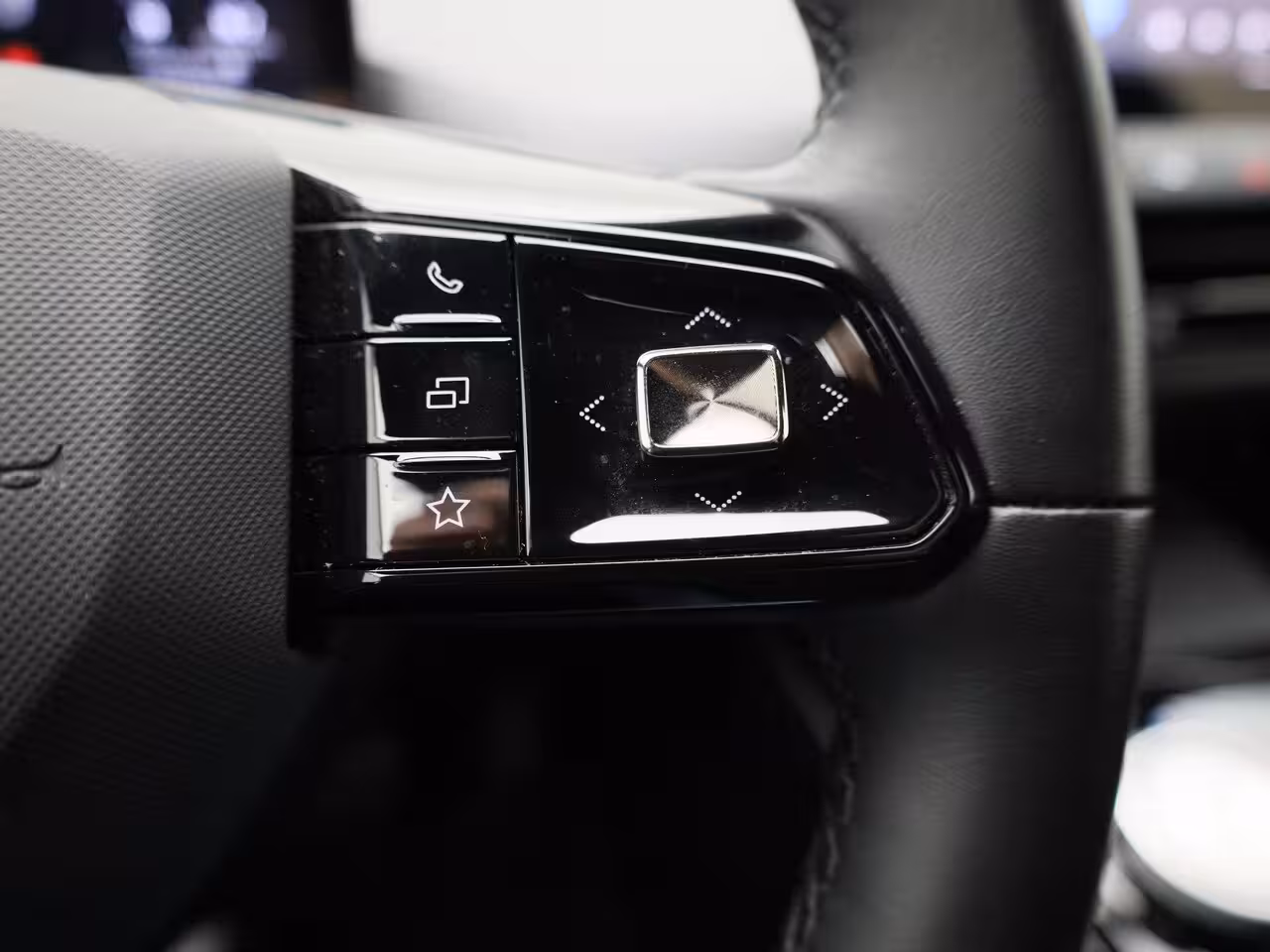 MG MG4 Comfort 64 kWh | Navigatie | Climate Control | Apple Carplay / Android Auto | Parkeer sens