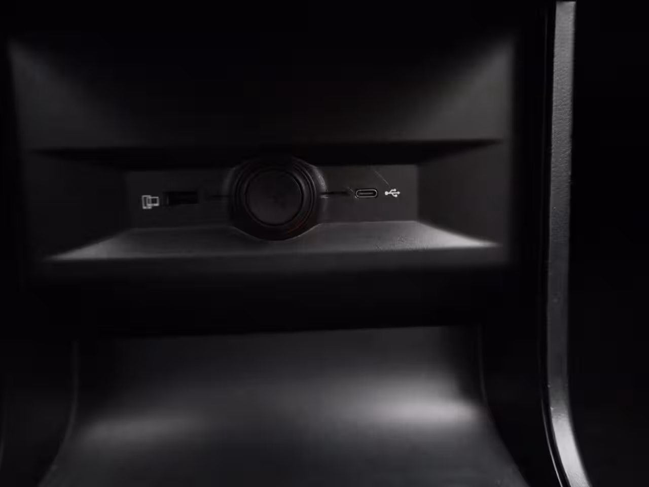 MG MG4 Comfort 64 kWh | Navigatie | Climate Control | Apple Carplay / Android Auto | Parkeer sens