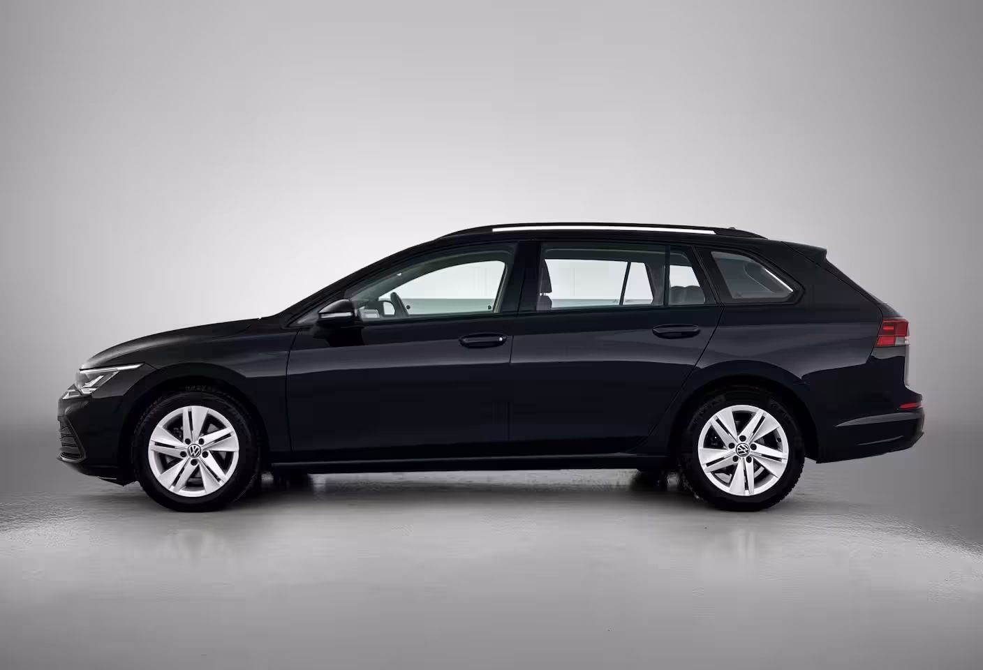 Volkswagen Golf Variant 1.5 eTSI Life Business 131 PK| Trekhaak | Parkeersensoren | Apple Carplay | Lichtmetalen V