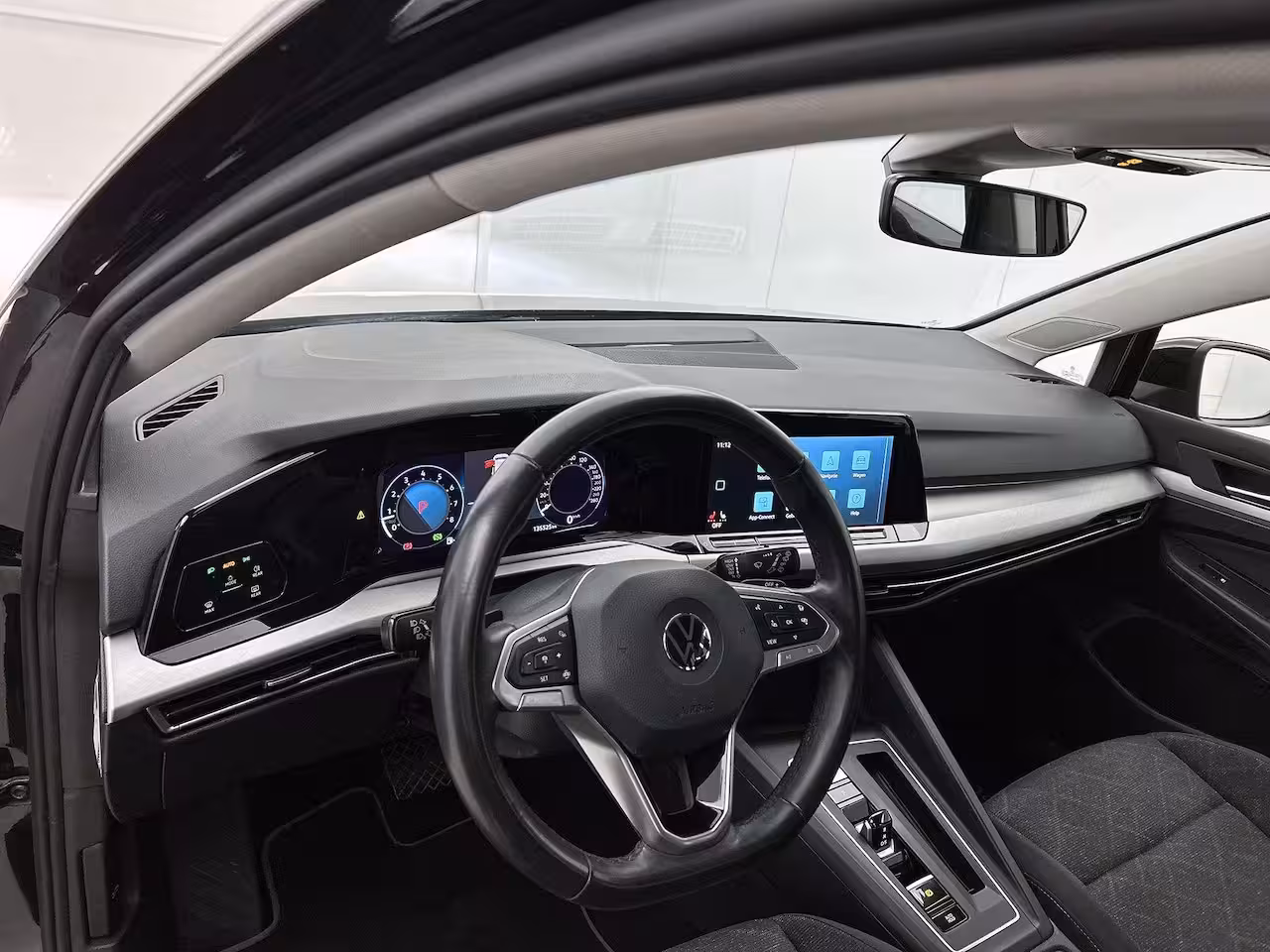 Volkswagen Golf Variant 1.5 eTSI Life Business 131 PK| Trekhaak | Parkeersensoren | Apple Carplay | Lichtmetalen V