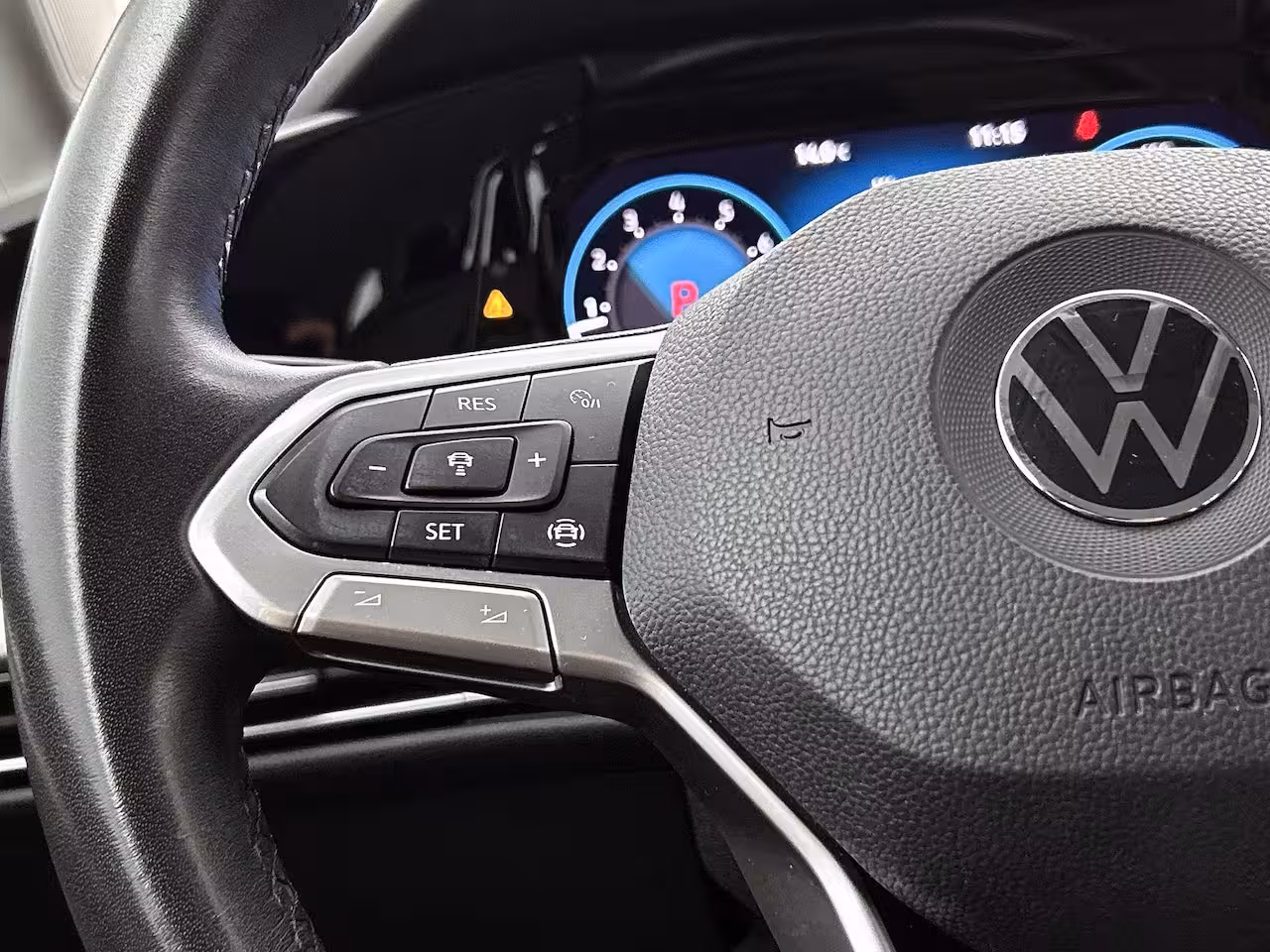 Volkswagen Golf Variant 1.5 eTSI Life Business 131 PK| Trekhaak | Parkeersensoren | Apple Carplay | Lichtmetalen V