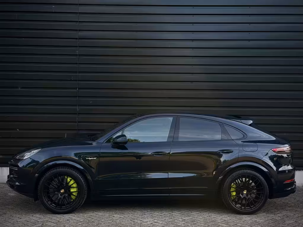Porsche Cayenne Coupé 4.0 TURBO S E-Hybrid PANO|CERAMIC|CHRONO|BURM3D|MASSAGE