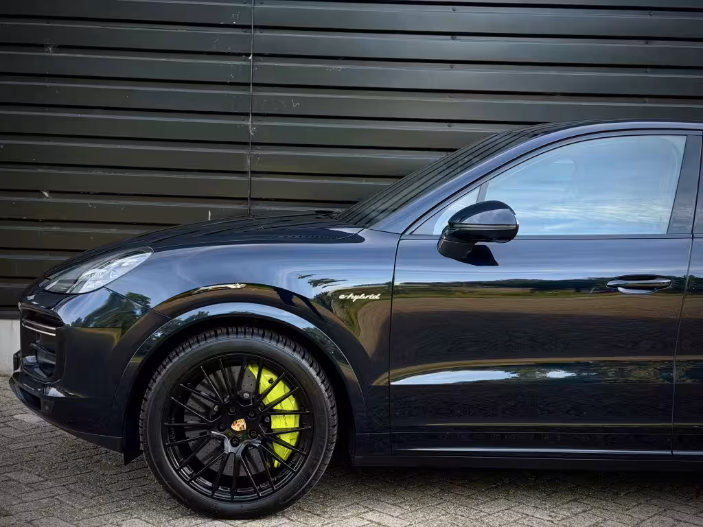Porsche Cayenne Coupé 4.0 TURBO S E-Hybrid PANO|CERAMIC|CHRONO|BURM3D|MASSAGE