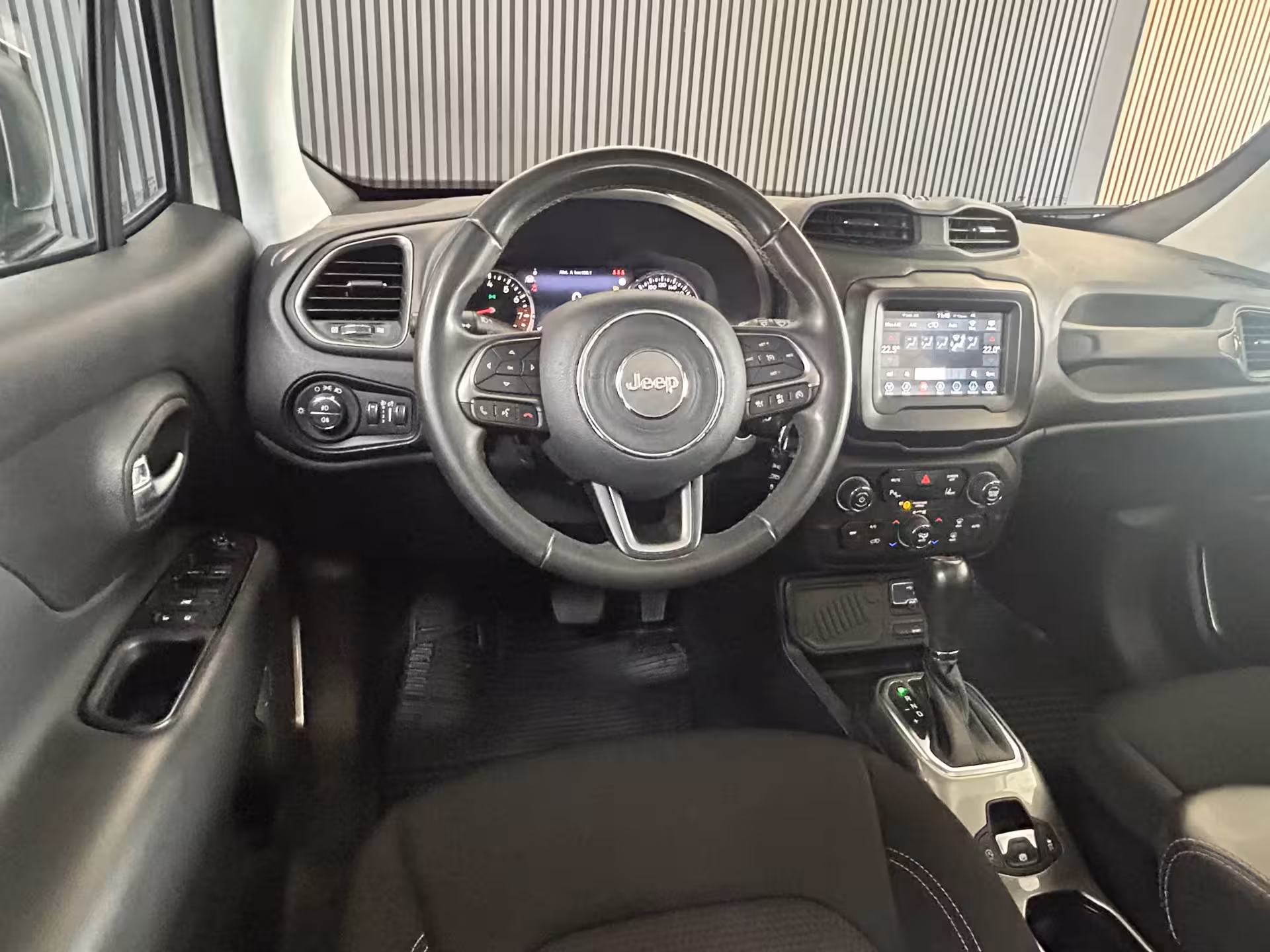 Jeep Renegade 1.3T DDCT Limited