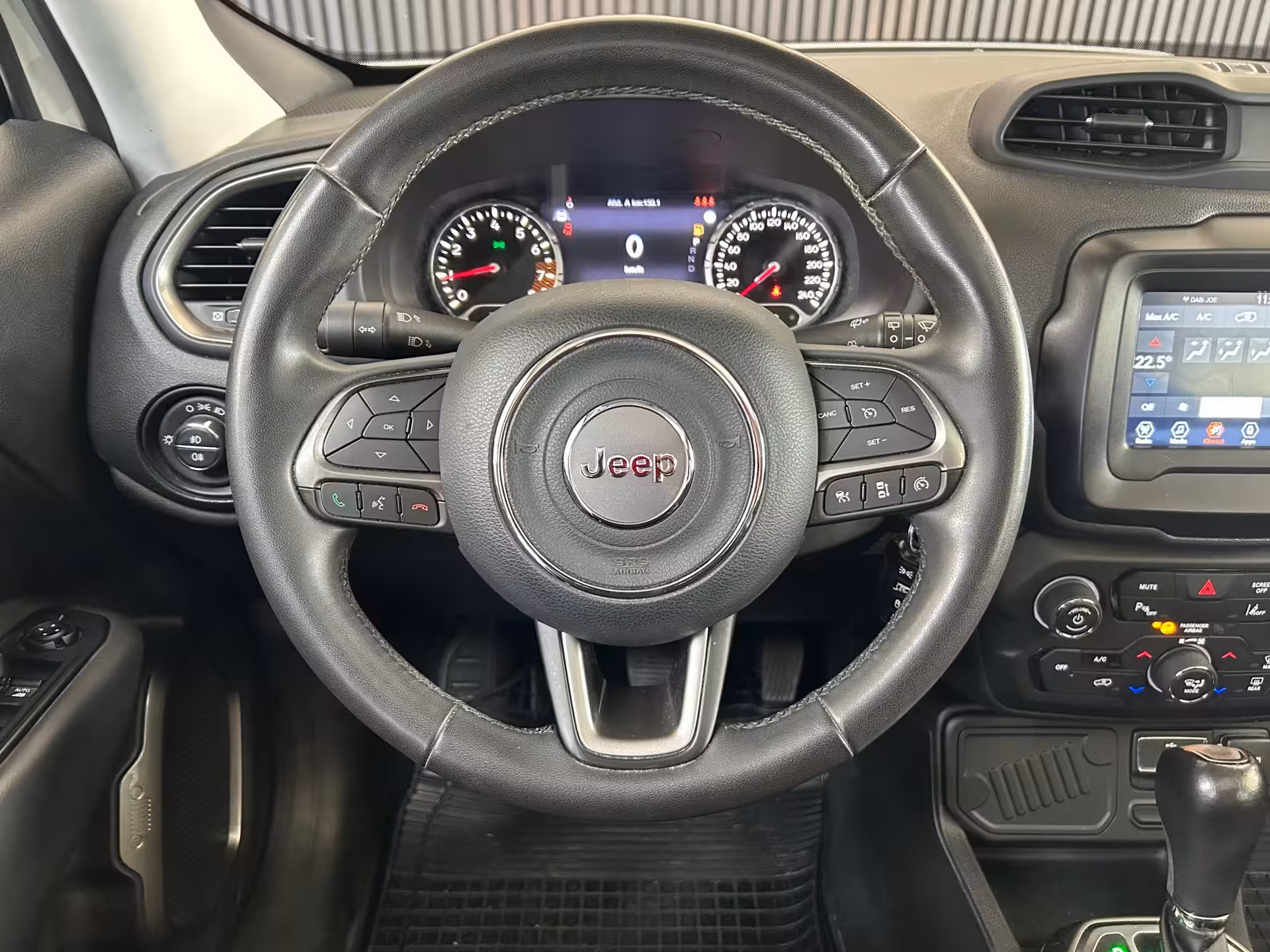 Jeep Renegade 1.3T DDCT Limited
