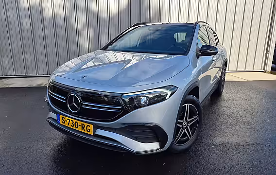 Mercedes-Benz EQA 250 AMG Line 67 kWh | Elektr glazen pano-dak | Head-up display | 360gr Camera |Voorstoelen