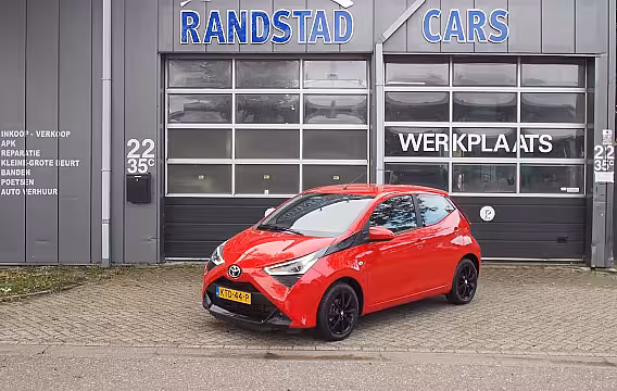 Toyota Aygo 1.0 VVT-i x-play Automaat Carplay Airco Elek Pakket 5Deurs 2022bj GARANTIE