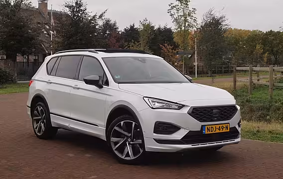Seat Tarraco 1.4 TSI e-Hybrid PHEV FR | Panoramadak | Trekhaak | 360 Camera | Sfeerverlichting | Sports