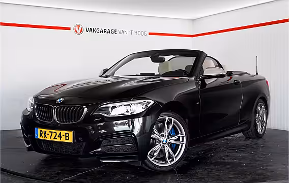 BMW 2-serie Cabrio M240i xDrive High Executive |H&Kaudio|Camera|Leder
