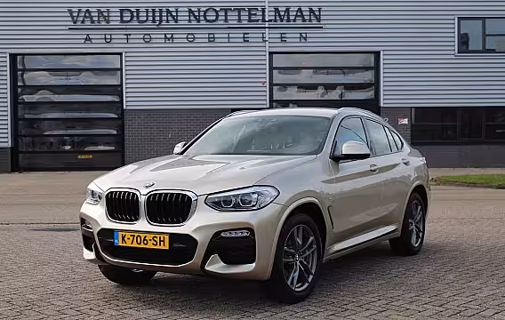 BMW X4 xDrive20i High Executive M Sport / HUD / Keyless