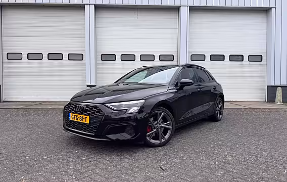 Audi A3 Sportback 35 TFSI S edition 150PK | B&O | Dynamica stoelen incl. rode stickels | Parkeerhulp Plus |