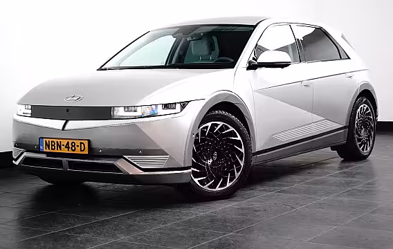 Hyundai IONIQ 5 Lounge 77.4 kWh | Navigatie | Elektrisch verstelb. bestuurdersstoel | Stuur- & Stoelverwar