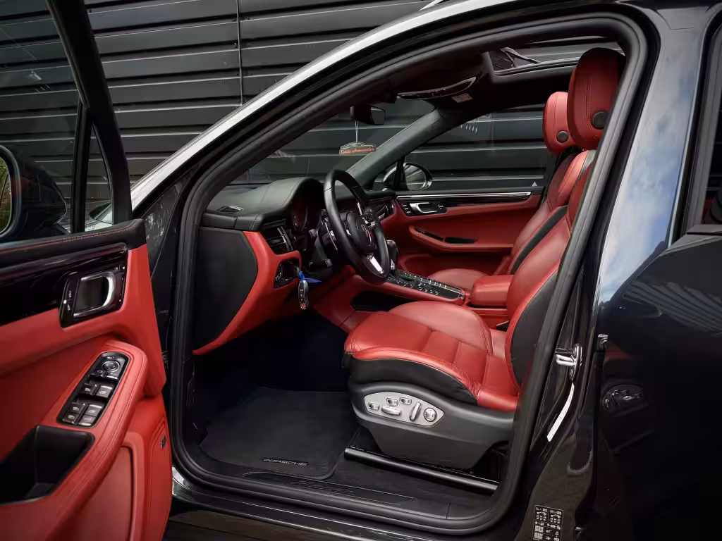 Porsche Macan 2.0 PANO|CHRONO|BOSE|LUCHTV|UITLAAT|18 W|SIDE|LANE