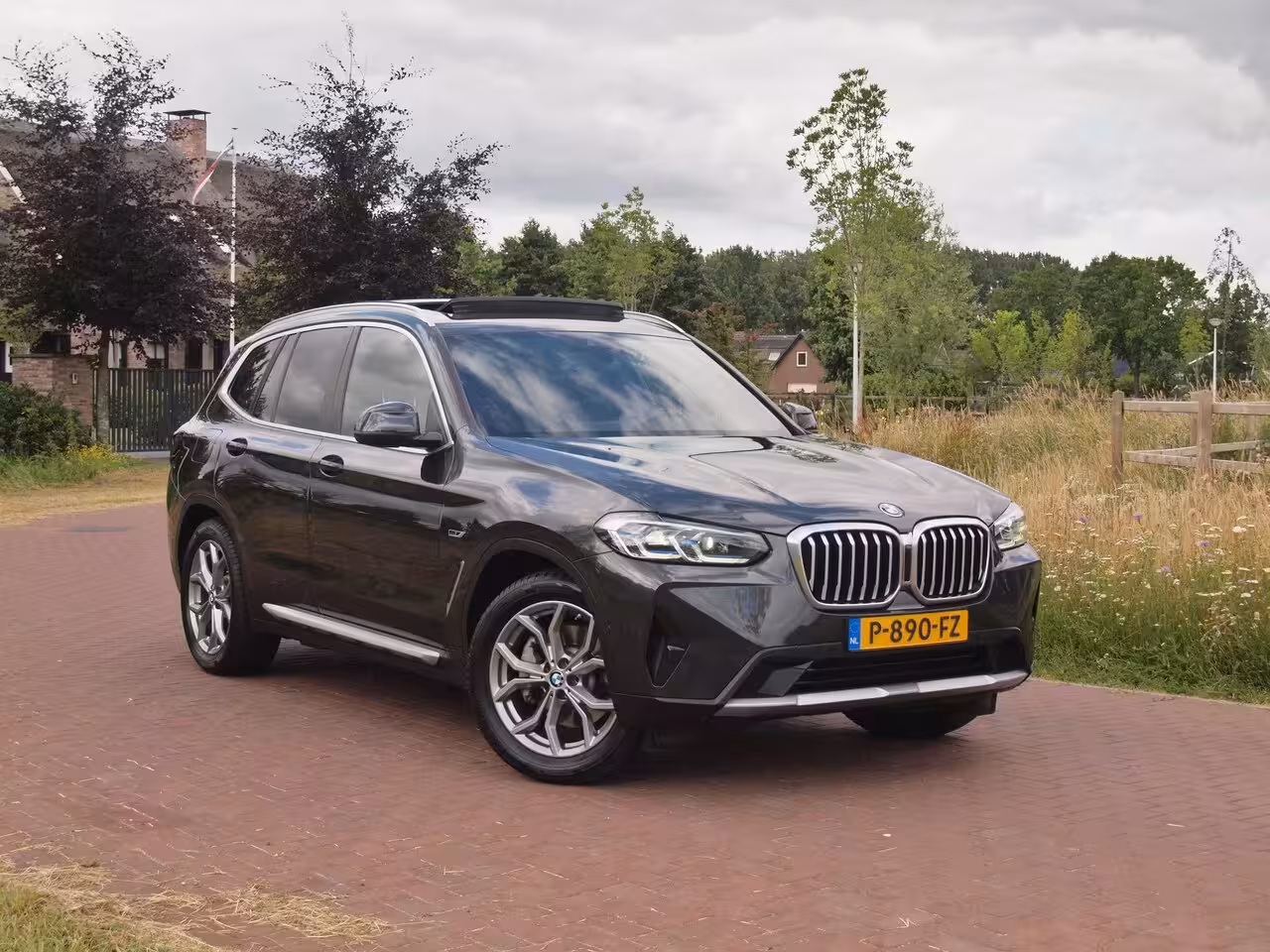 BMW X3 xDrive30e Business Edition Plus | Panoramadak | Head-Up Display | Camera | Sfeerverlichtin