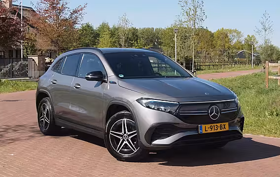 Mercedes-Benz EQA 250 Business Solution AMG 67 kWh | SOH 96% | Camera | Sfeerverlichting | ACC | LED | NL-Au