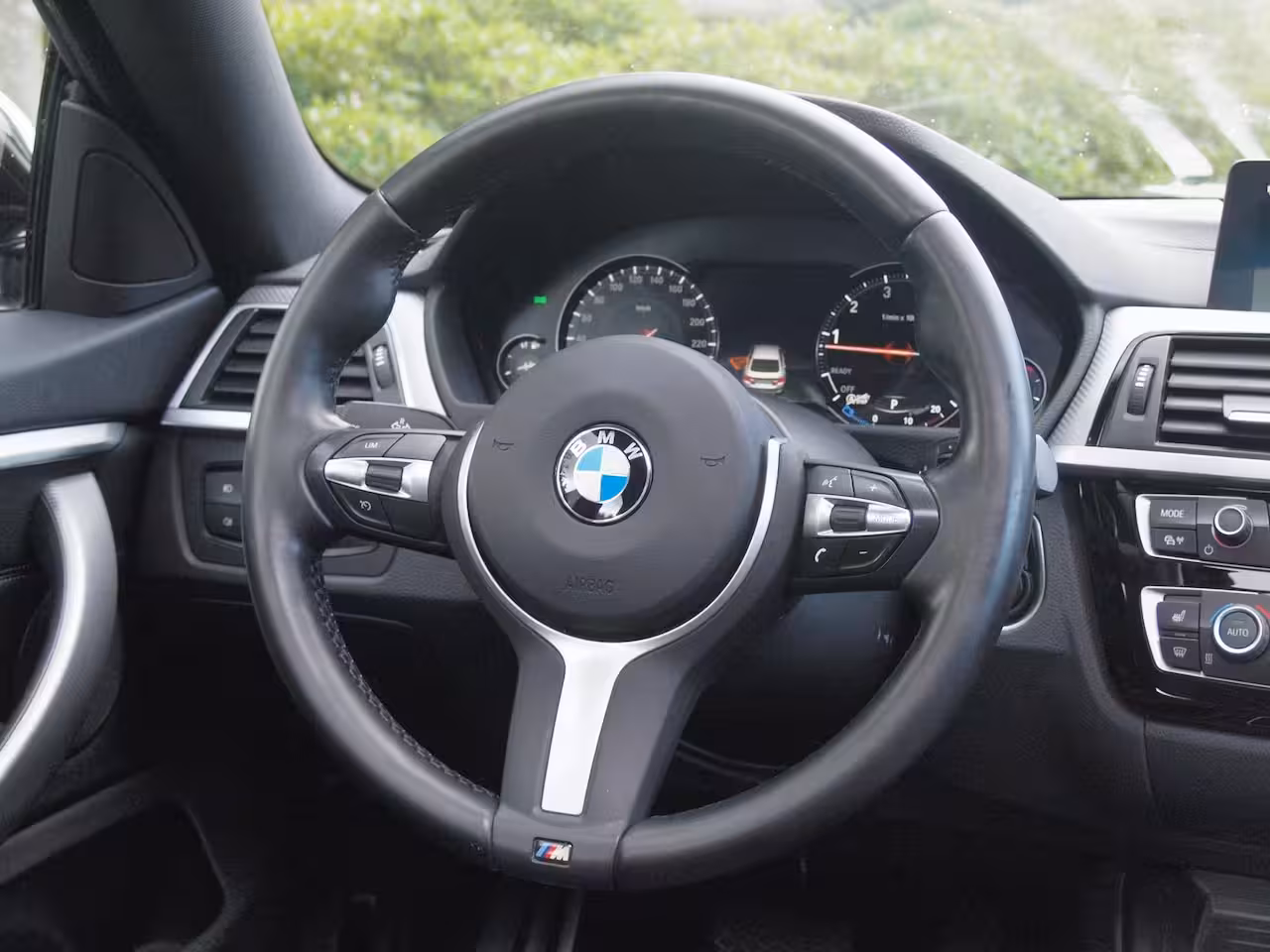 BMW 4-serie Gran Coupé 420i High Executive | M-Pakket | Panoramadak | Trekhaak | NL-Auto |