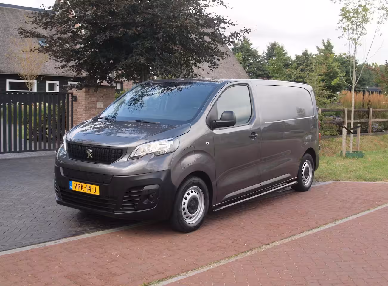 Peugeot e-Expert Standard Premium 75 kWh | Side bars | Apple Carplay | Zware Accupakket | Camera | Cruise C