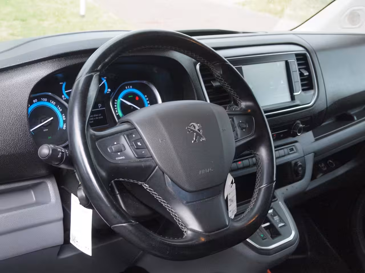 Peugeot e-Expert Standard Premium 75 kWh | Side bars | Apple Carplay | Zware Accupakket | Camera | Cruise C