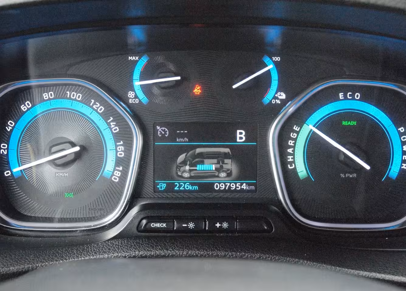 Peugeot e-Expert Standard Premium 75 kWh | Side bars | Apple Carplay | Zware Accupakket | Camera | Cruise C