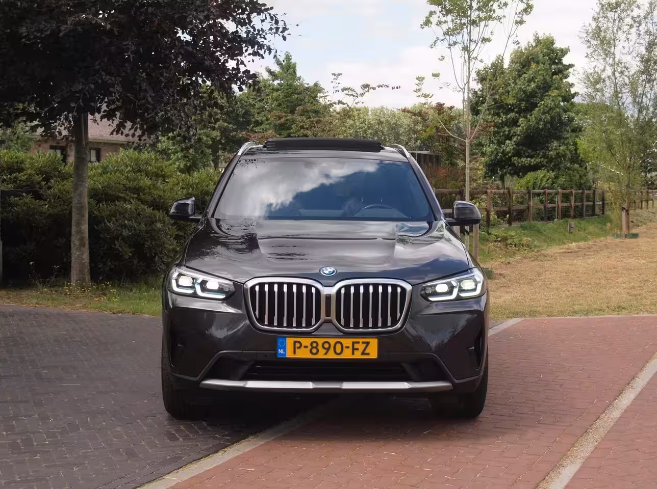 BMW X3 xDrive30e Business Edition Plus | Panoramadak | Head-Up Display | Camera | Sfeerverlichtin