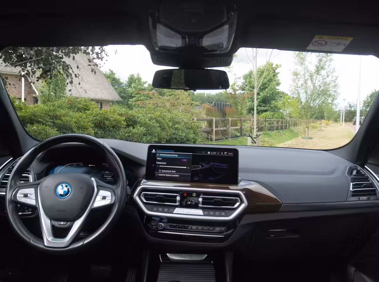 BMW X3 xDrive30e Business Edition Plus | Panoramadak | Head-Up Display | Camera | Sfeerverlichtin