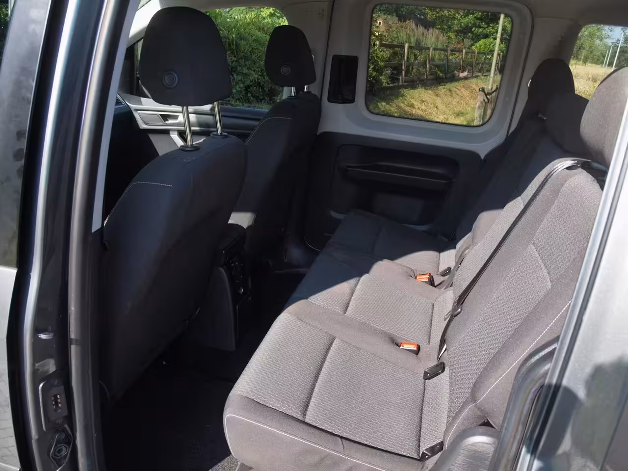 Volkswagen Caddy 1.0 TSI Trendline 7p 7-Persoons | Dubbele Schuifdeur | Cruise Control | Bluetooth |