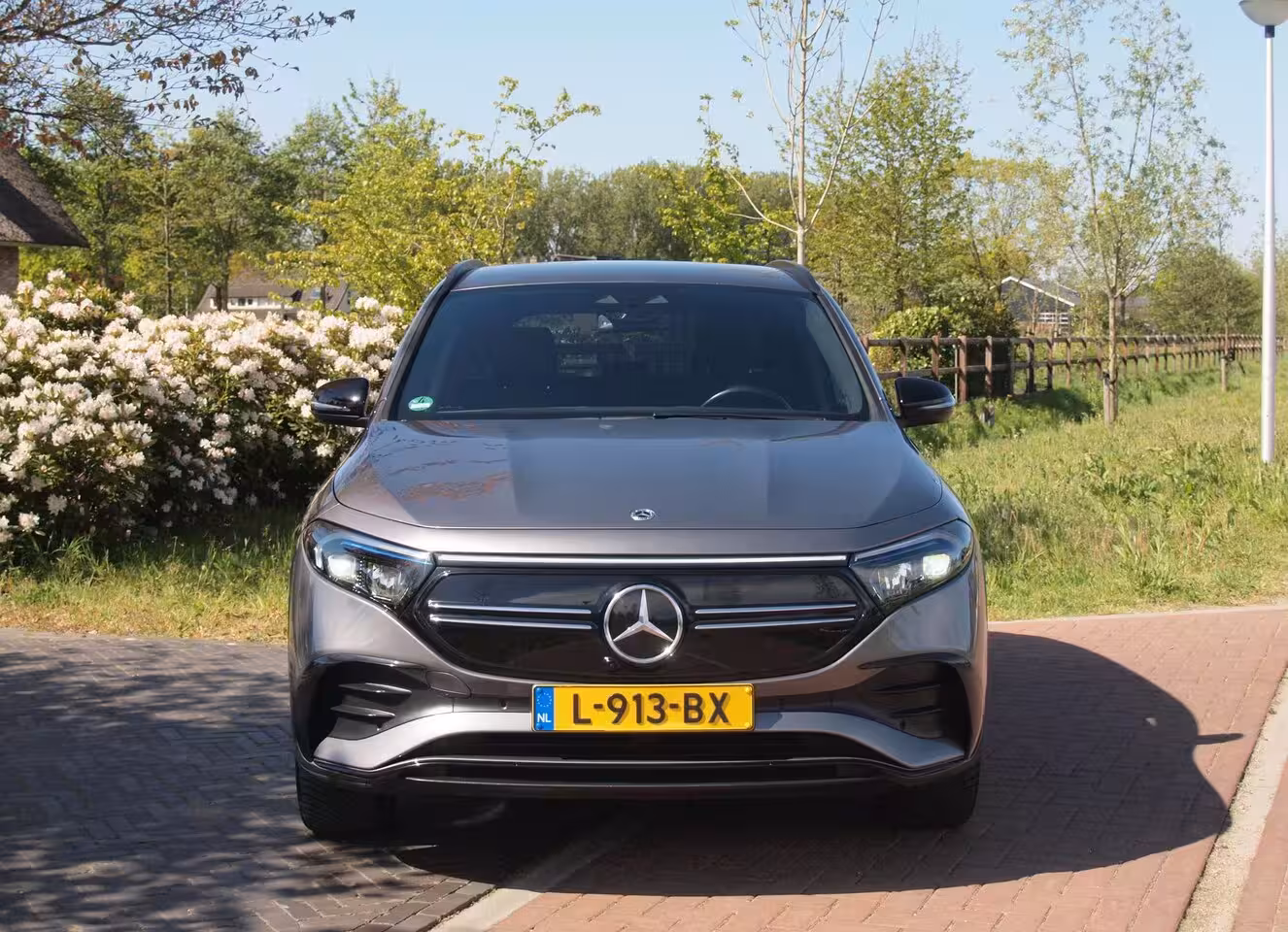 Mercedes-Benz EQA 250 Business Solution AMG 67 kWh | SOH 96% | Camera | Sfeerverlichting | ACC | LED | NL-Au