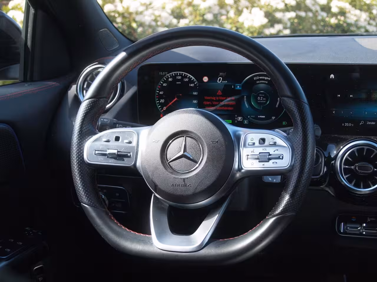 Mercedes-Benz EQA 250 Business Solution AMG 67 kWh | SOH 96% | Camera | Sfeerverlichting | ACC | LED | NL-Au
