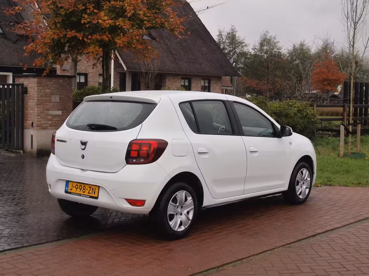 Dacia Sandero 0.9 TCe Easy-R Comfort | Cruise Control | Automaat | DAB | Airco |