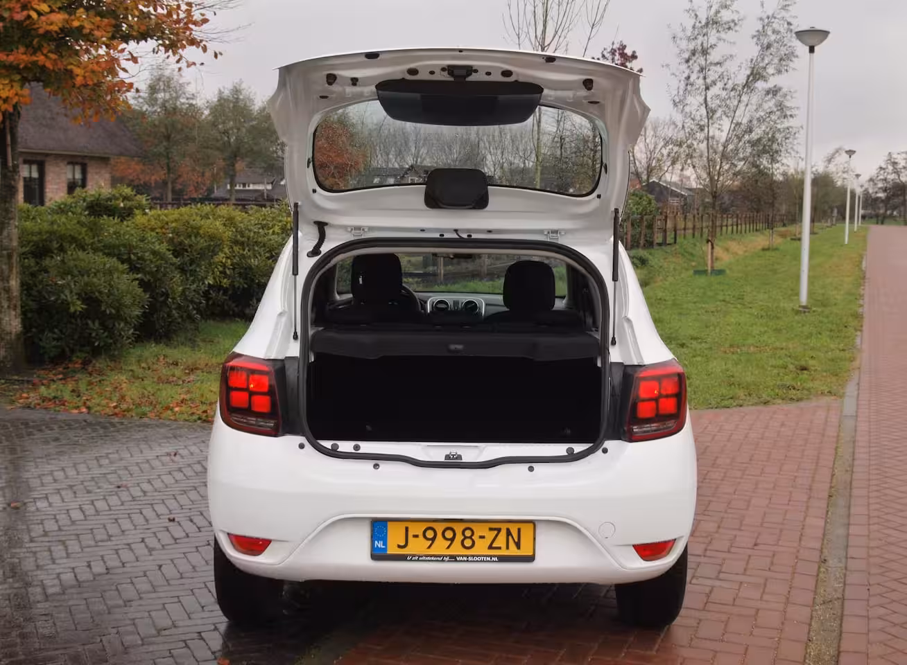 Dacia Sandero 0.9 TCe Easy-R Comfort | Cruise Control | Automaat | DAB | Airco |
