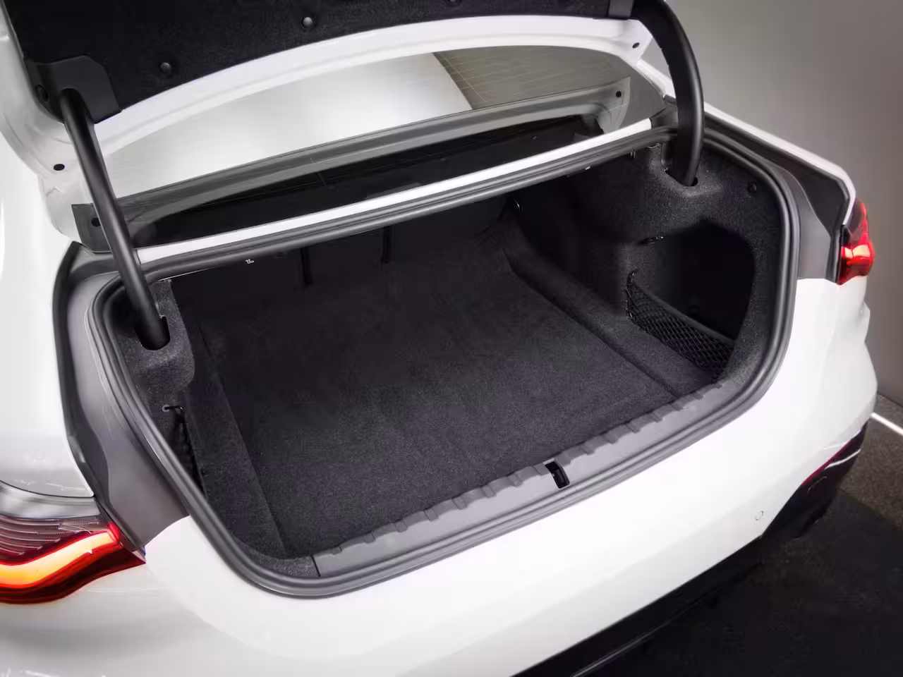 BMW 4-serie Coupé 420i High Executive M-Sport (LASER-LED, PANO, APPLE CARPLAY/ANDROID AUTO, SFEERVERLICHTING