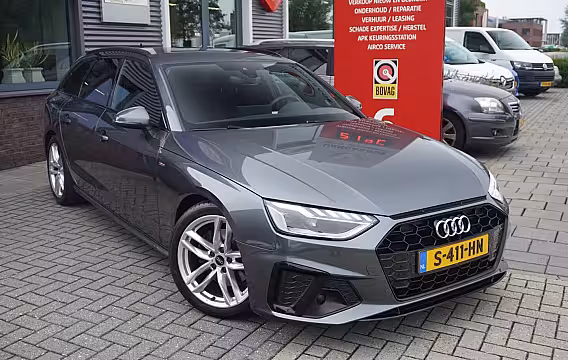 Audi A4 Avant 35 TFSI S edition Competition / Massage / Trekhaak / Virtual dash / Camera