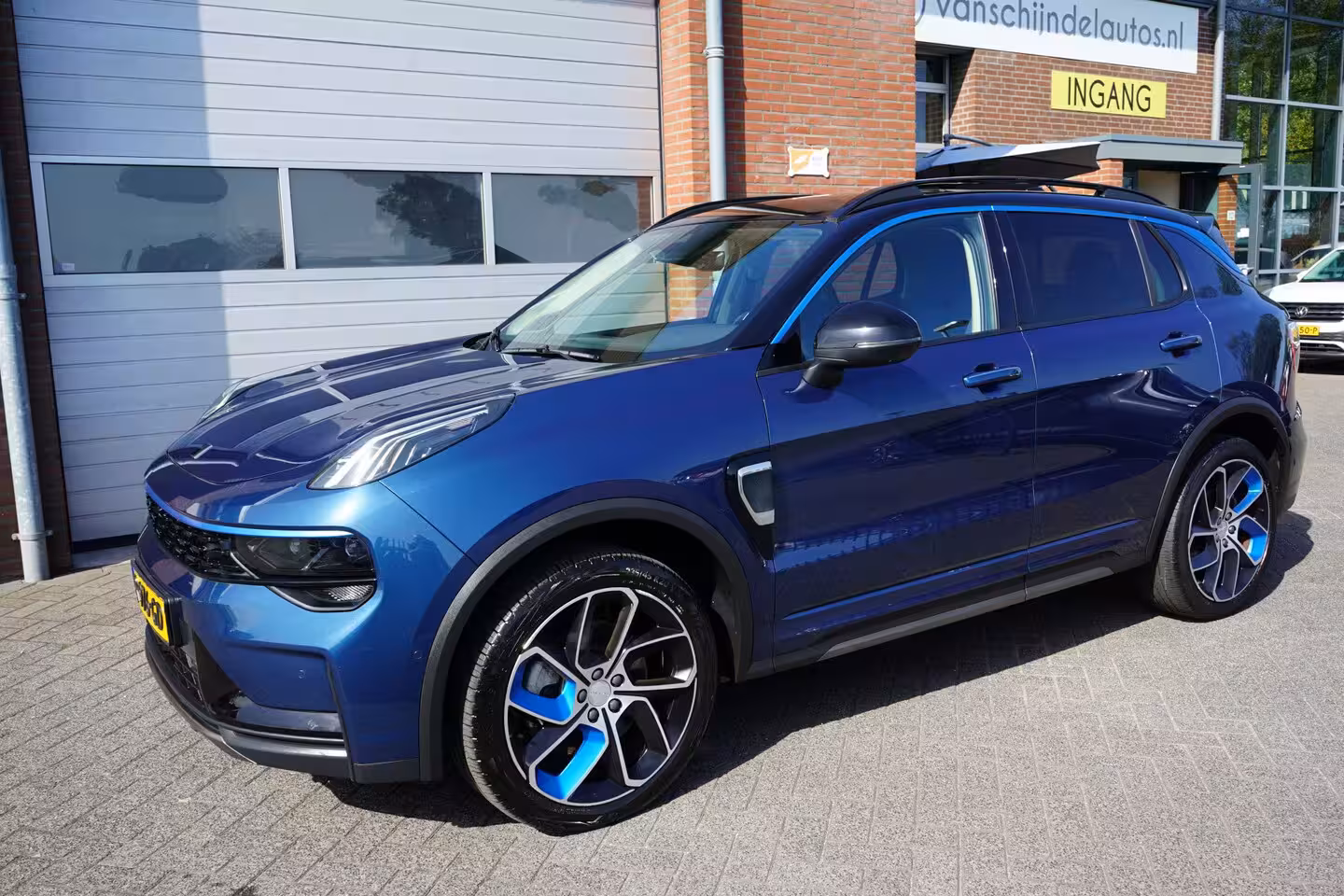 Lynk & Co 01 1.5 261PK 20X OP VOORRAAD ORIGINEEL NEDERLANDS DEALER ONDERHOUDEN 360CAMERA 6, 6KWH LADER