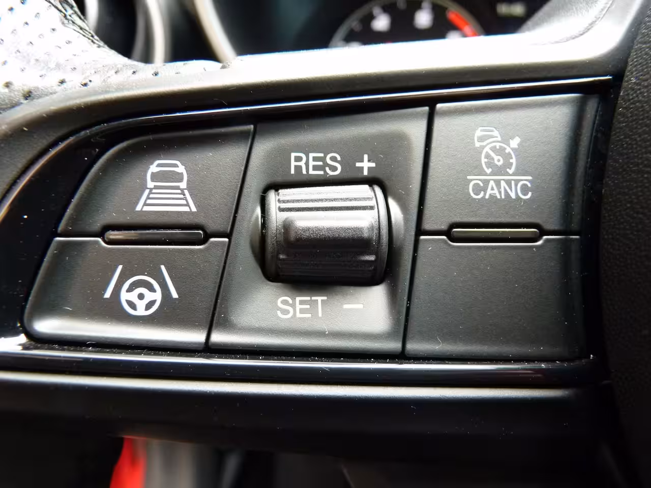 Alfa Romeo Giulia 2.0T Super