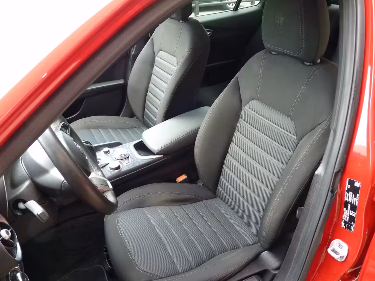 Alfa Romeo Giulia 2.0T Super