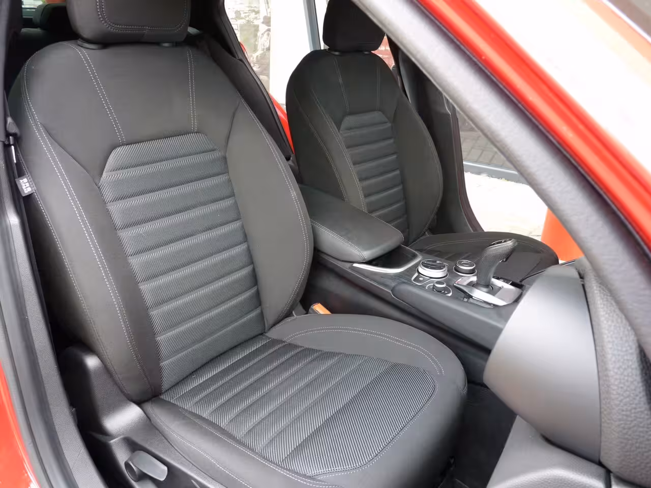 Alfa Romeo Giulia 2.0T Super