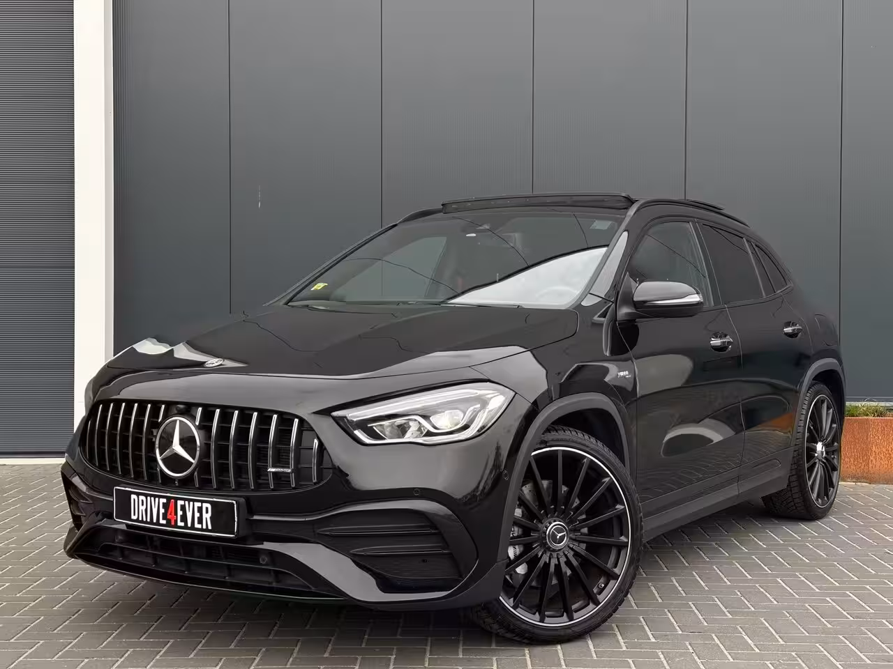Mercedes-Benz GLA-Klasse AMG 35 4MATIC FULL PANO|LAGE KMSTAND|LEDER|SPORTVELGEN