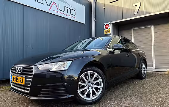 Audi A4 Limousine 35 TFSI Sport Lease Edition Trekhaak Led 4 seizoensbanden
