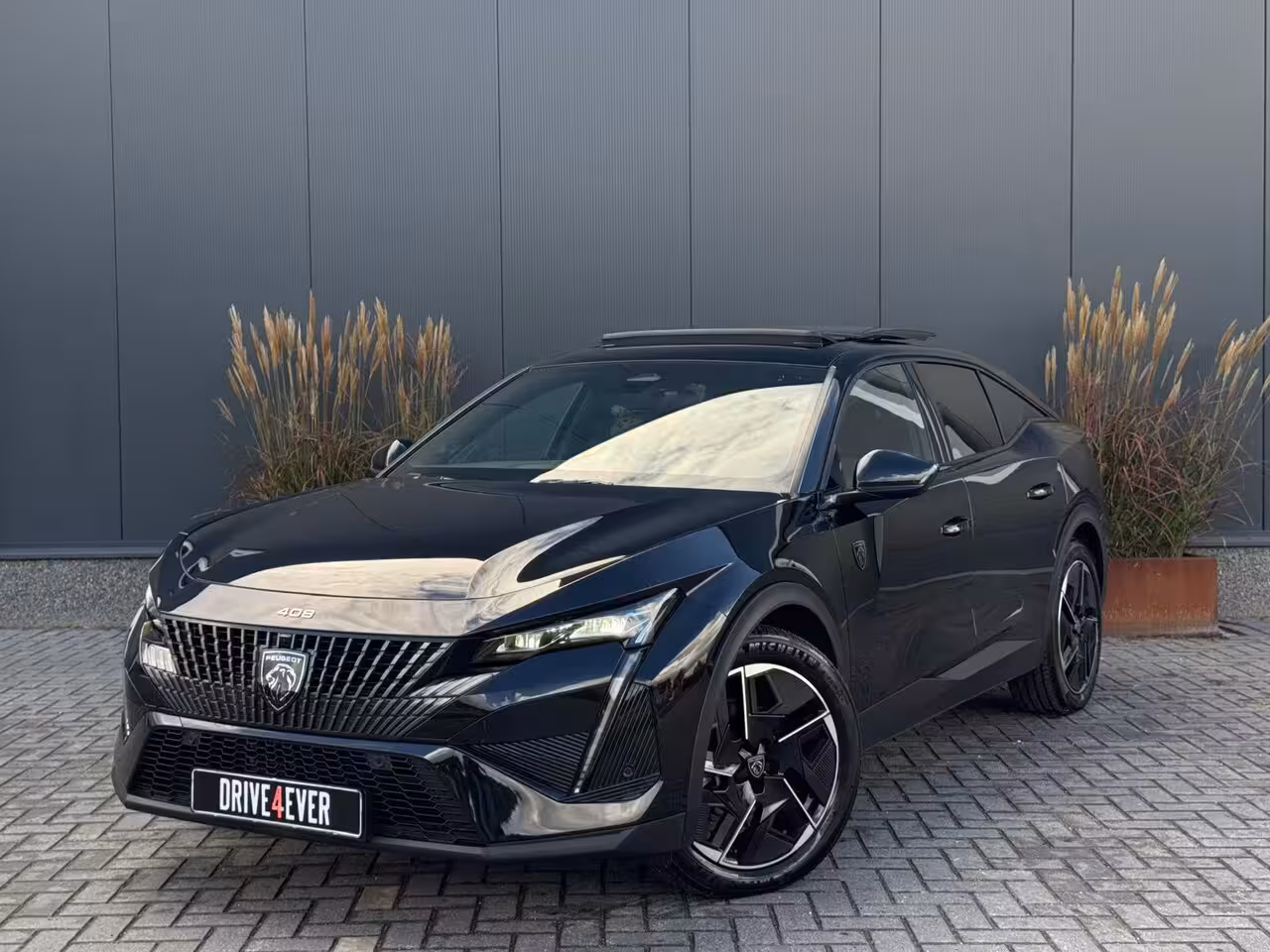 Peugeot 408 1.2 Hybrid GT | Pano | NAVI | 360 Camera| Memory | Leder