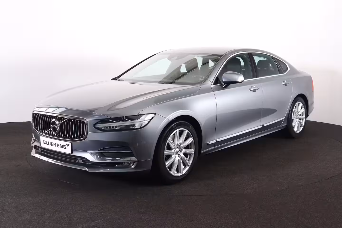 Volvo S90 T4 Inscription - IntelliSafe Assist & Surround - Parkeercamera achter - Verwarmde voorstoe