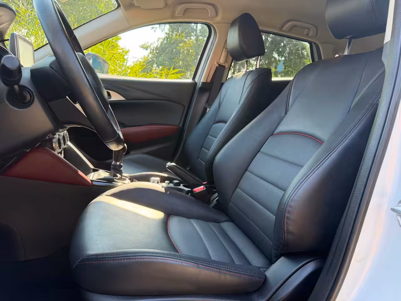 Mazda CX-3 2.0 SkyActiv-G 120 GT-M Leder Navi LM velgen 71.900 KM NAP