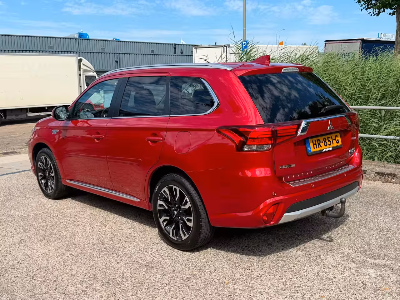 Mitsubishi Outlander 2.0 PHEV instyle Facelift Navi camera 98.350 KM NAP