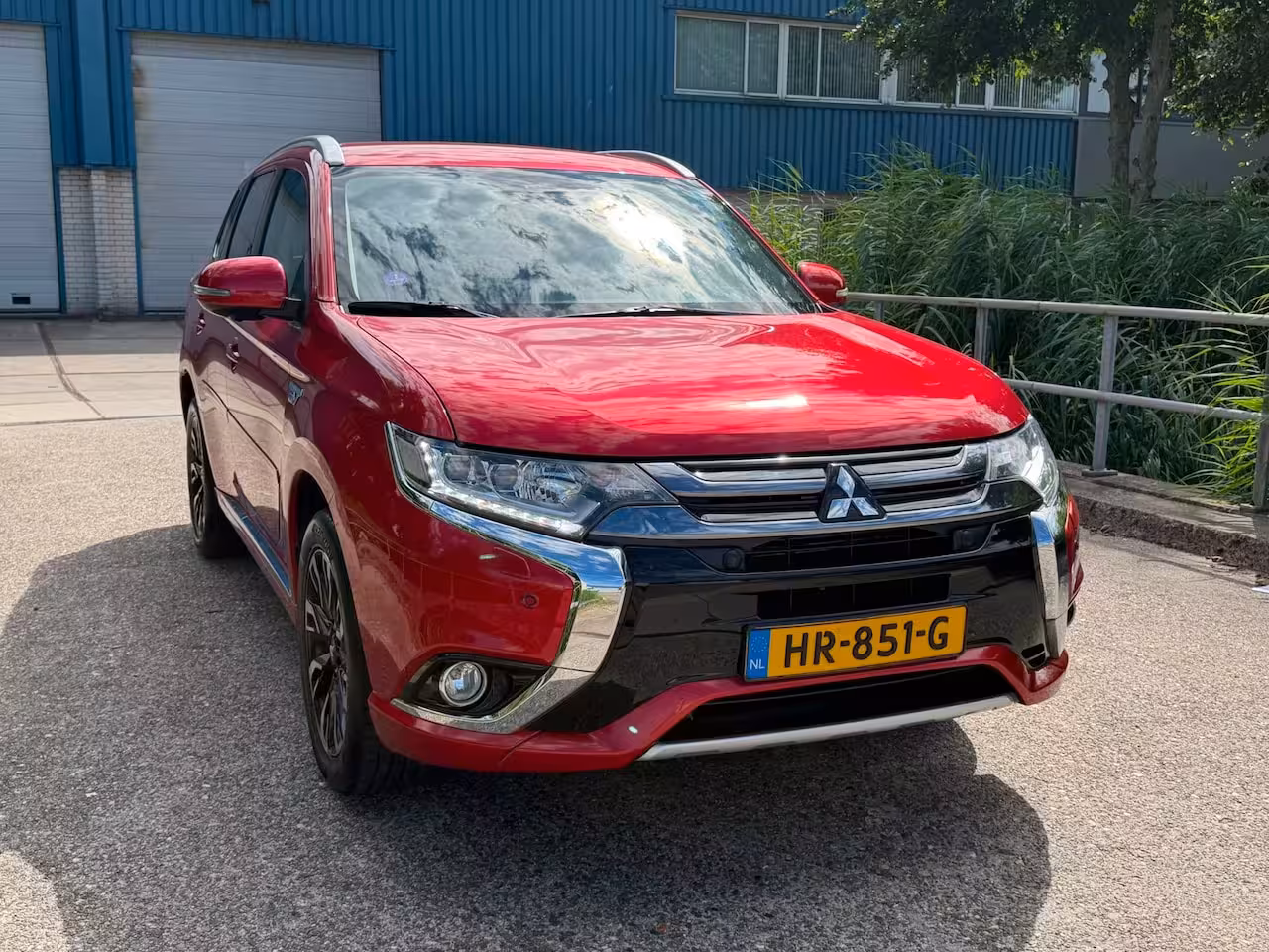 Mitsubishi Outlander 2.0 PHEV instyle Facelift Navi camera 98.350 KM NAP