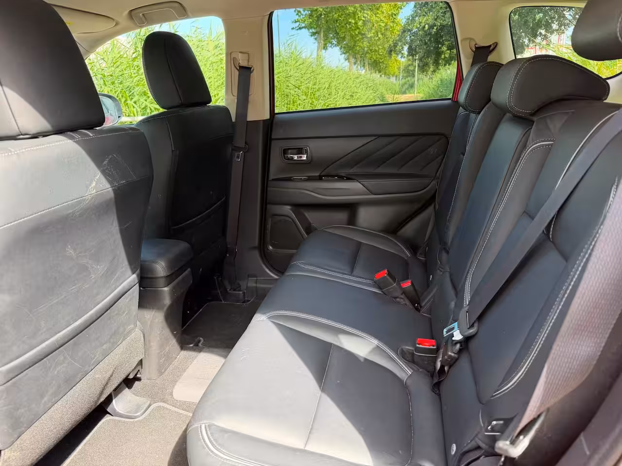 Mitsubishi Outlander 2.0 PHEV instyle Facelift Navi camera 98.350 KM NAP