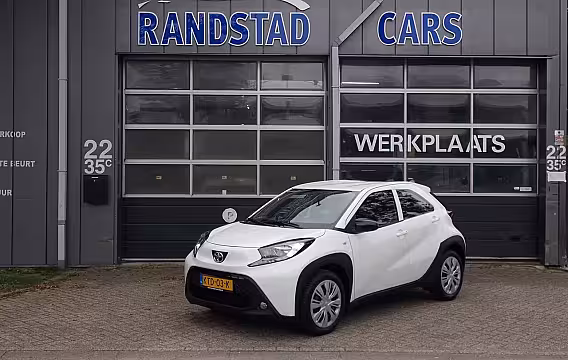 Toyota Aygo X 1.0 VVT-i S-CVT Play Automaat Airco Elek Pakket 5Deurs 2025bj GARANTIE