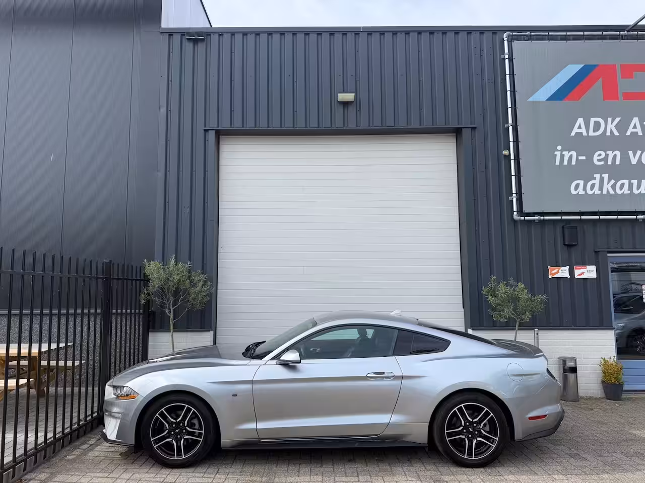 Ford Mustang Fastback 2.3 ecoboost/AUTOMAAT/DUITS KENTEKEN/STOEL VERKOELING/CAMERA
