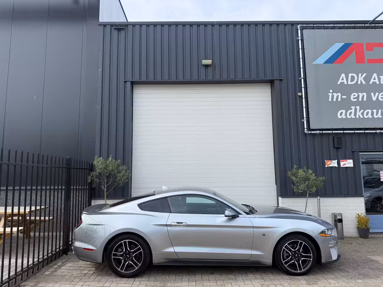 Ford Mustang Fastback 2.3 ecoboost/AUTOMAAT/DUITS KENTEKEN/STOEL VERKOELING/CAMERA