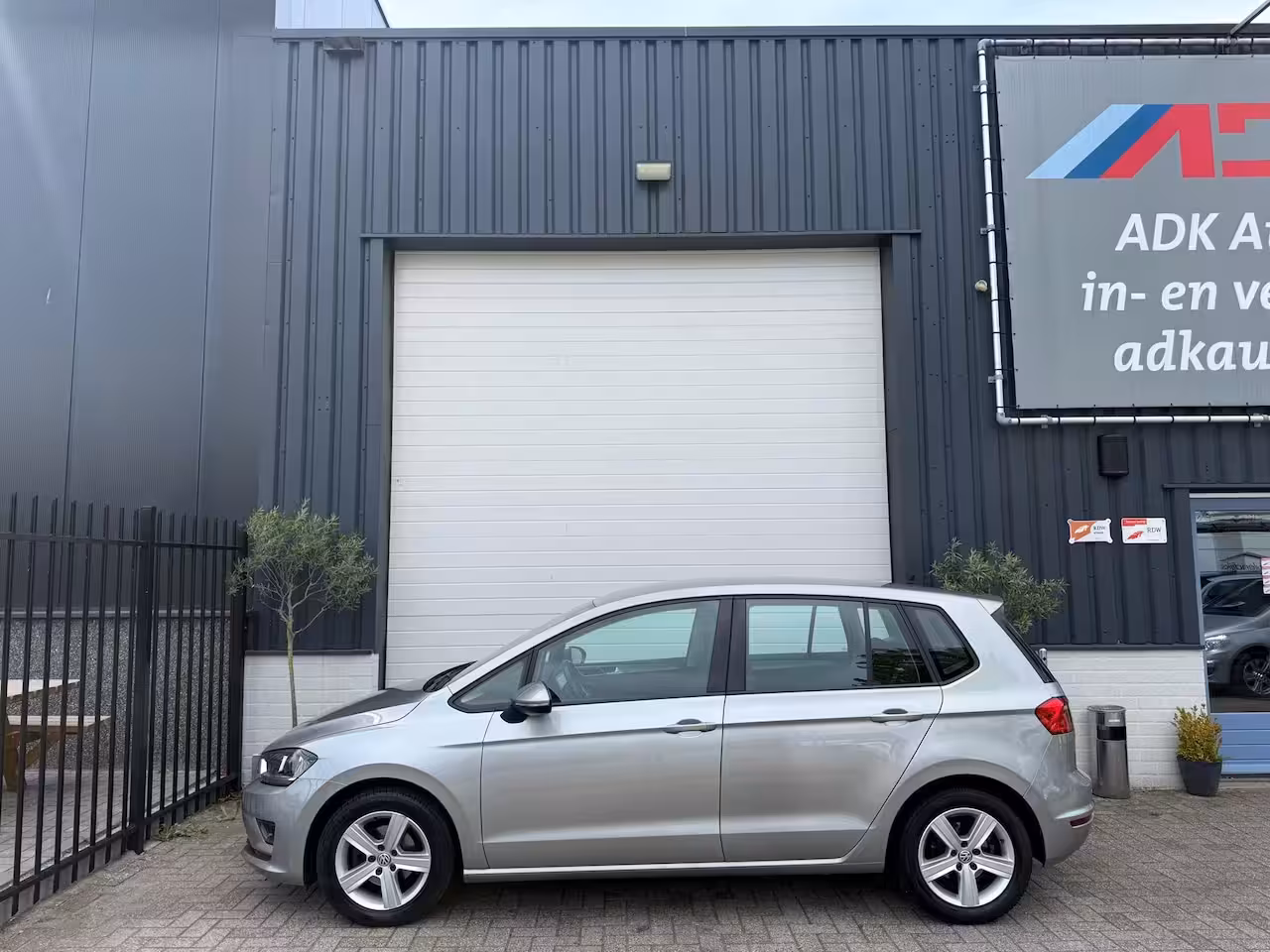 Volkswagen Golf Sportsvan 1.2 TSI Highline AUTOMAAT/NAVI/TREKHAAK/ACC/42DKM