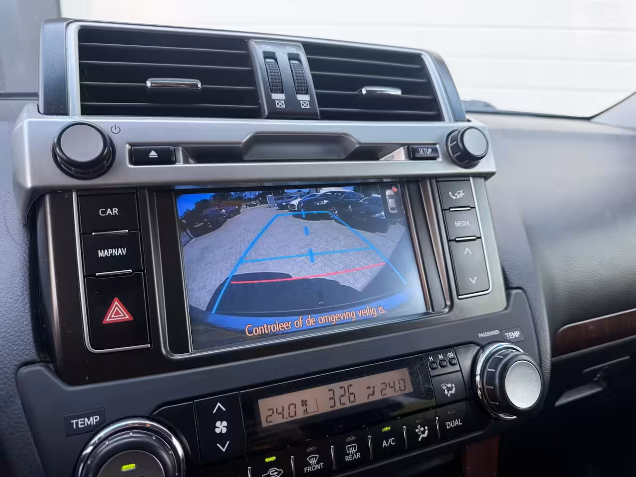Toyota Land Cruiser 3.0 D-4D-F VX High Roof Window Van EX BTW/BOMVOL