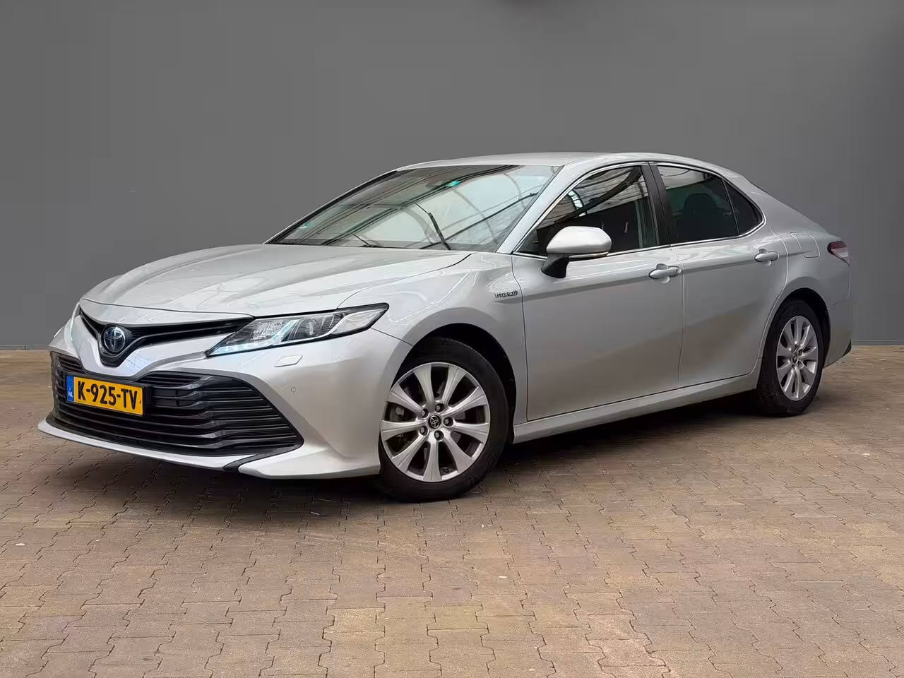 Toyota Camry 2.5 Hybrid Active Camera | Elektrische Stoel | Adaptieve Cruise | Climate | Bluetooth | 17